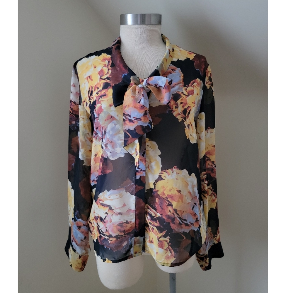 4 for$20🌿Liz Claiborne Floral Blouse